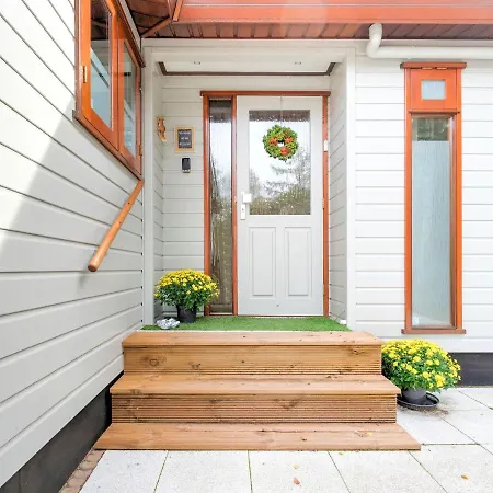 Delightful Chalet In With Garden * פוטן